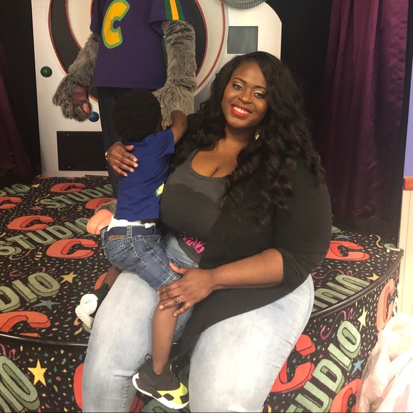 Meet your Posher, Mahogany Drip - Picture 11 of 16